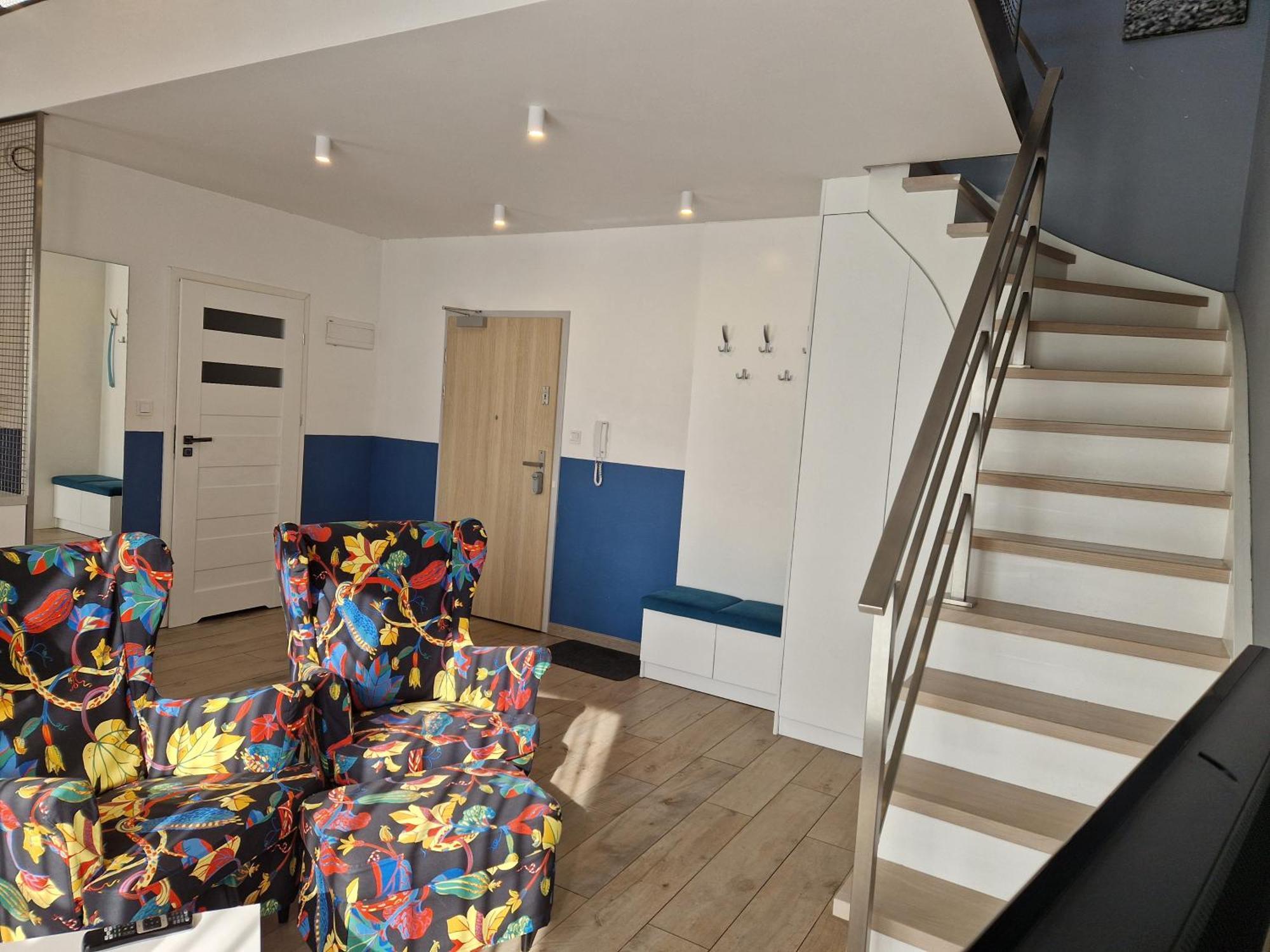 Apartament Dwupoziomowy カトヴィツェ エクステリア 写真